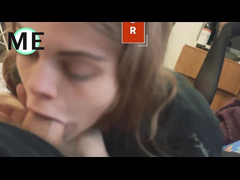 ❤️ Хуй в горле, рваные колготки и рваные пятки приятно познакомиться ️ Порно видео на нашем сайте fuxporn-com.ru