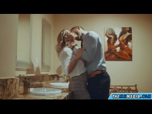 ❤️ когда грудастая блондинка соблазняет тебя в общественном туалете ️ Порно видео на нашем сайте fuxporn-com.ru